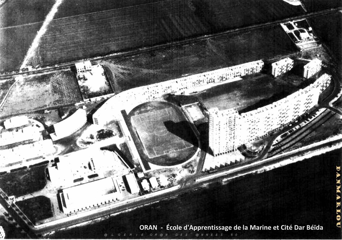 Oran - Ecole Apprentissage Marine et Cite Dar Beida.jpg